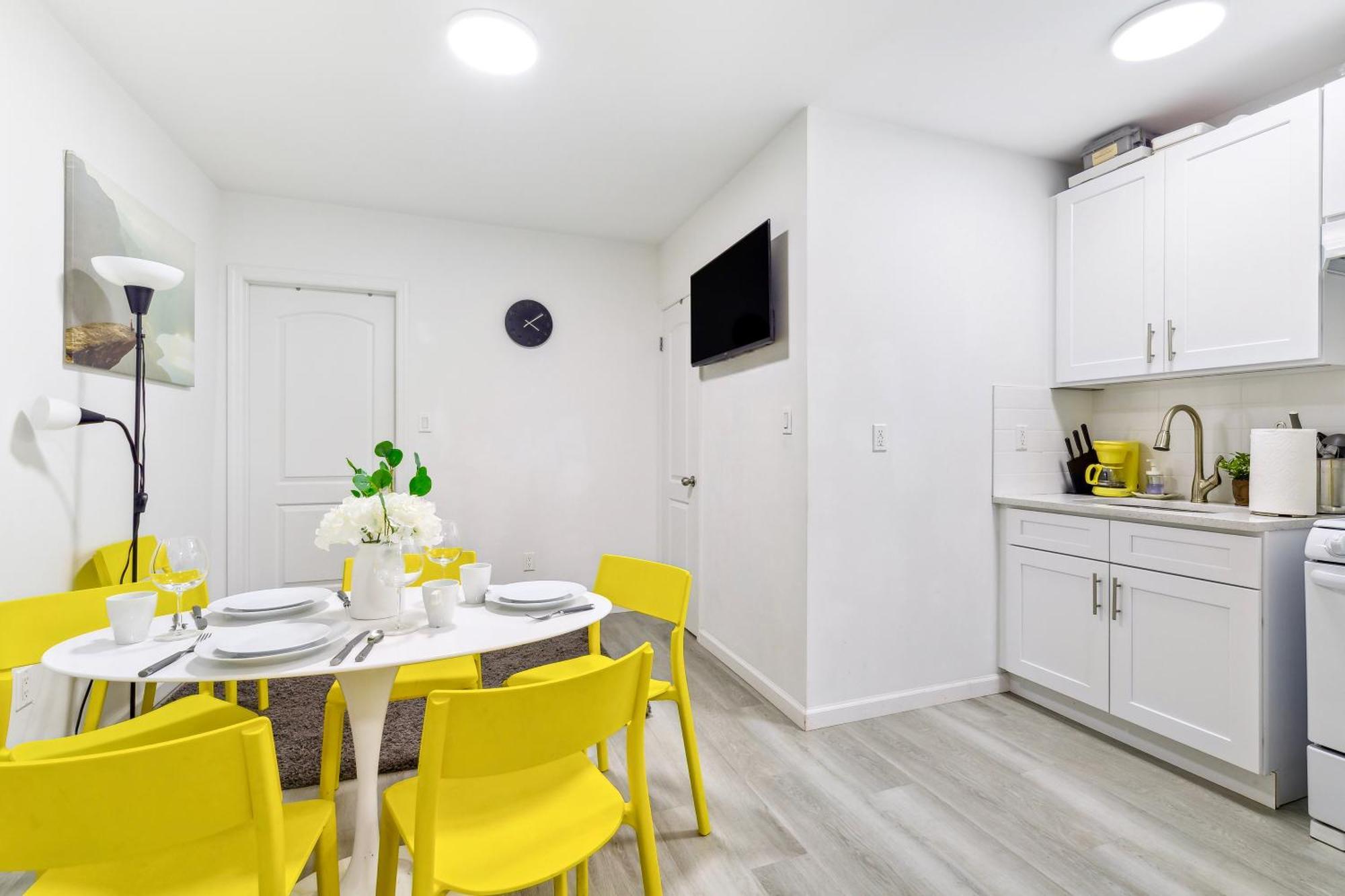 ניו יורק Homelike Suites In The Heart Of China Town מראה חיצוני תמונה